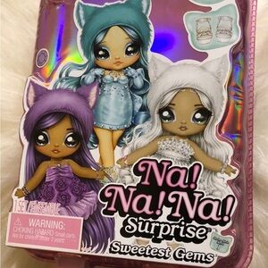 Na Na Na Surprise